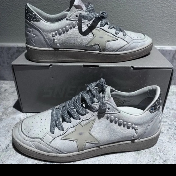 Golden goose sneakers - Picture 1 of 8